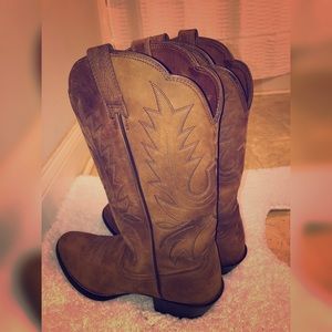 Ariat western boots W8.5B